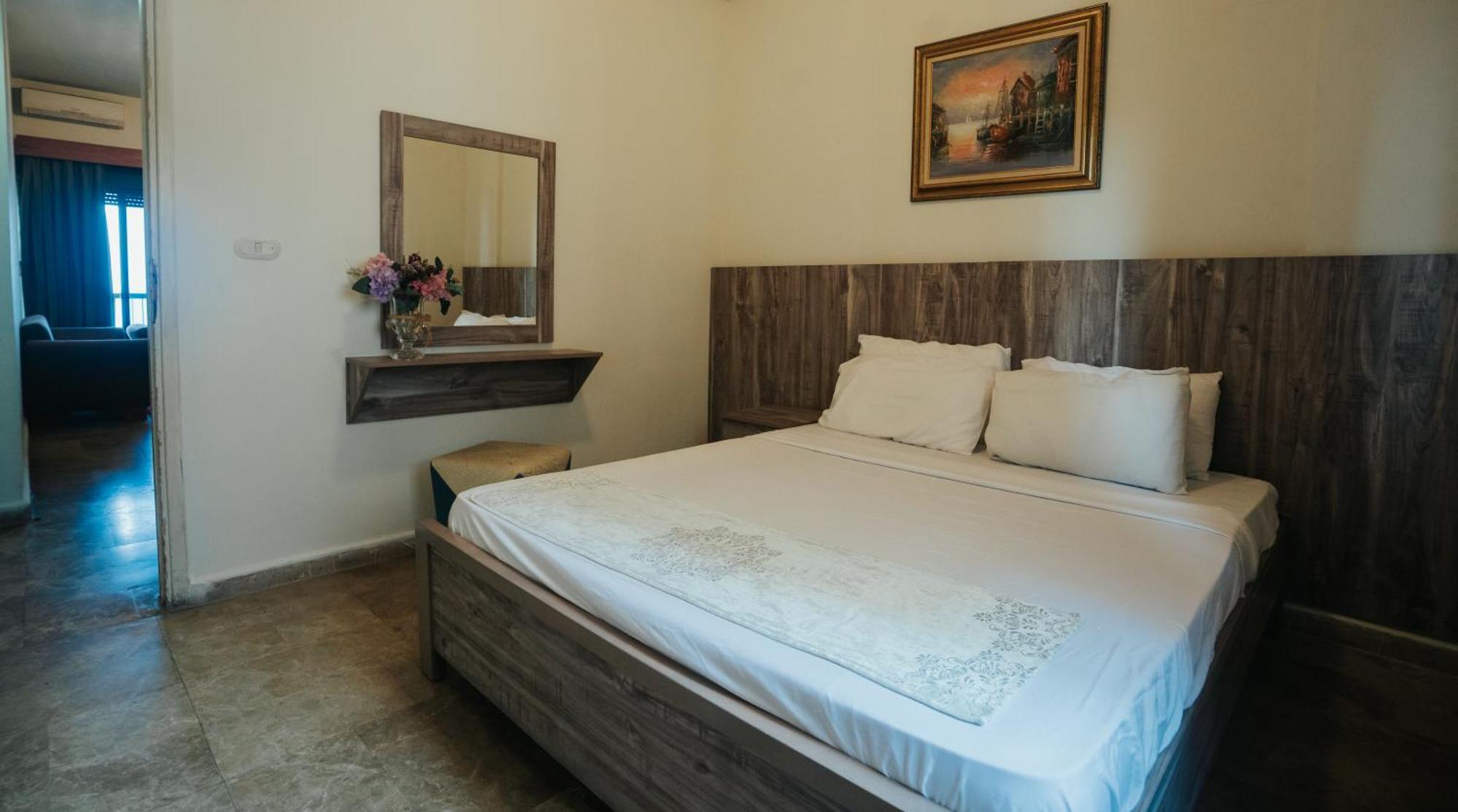 Holiday Suites Hotel & Beach Resort Joünié Exterior foto