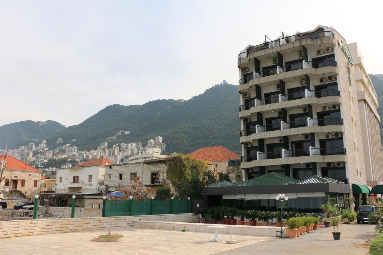 Holiday Suites Hotel & Beach Resort Joünié Exterior foto