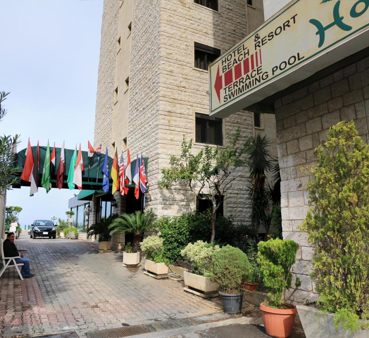 Holiday Suites Hotel & Beach Resort Joünié Exterior foto